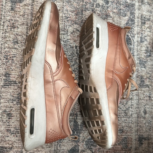 Nike Air max thea rose gold size 9.5 - Picture 7 of 7